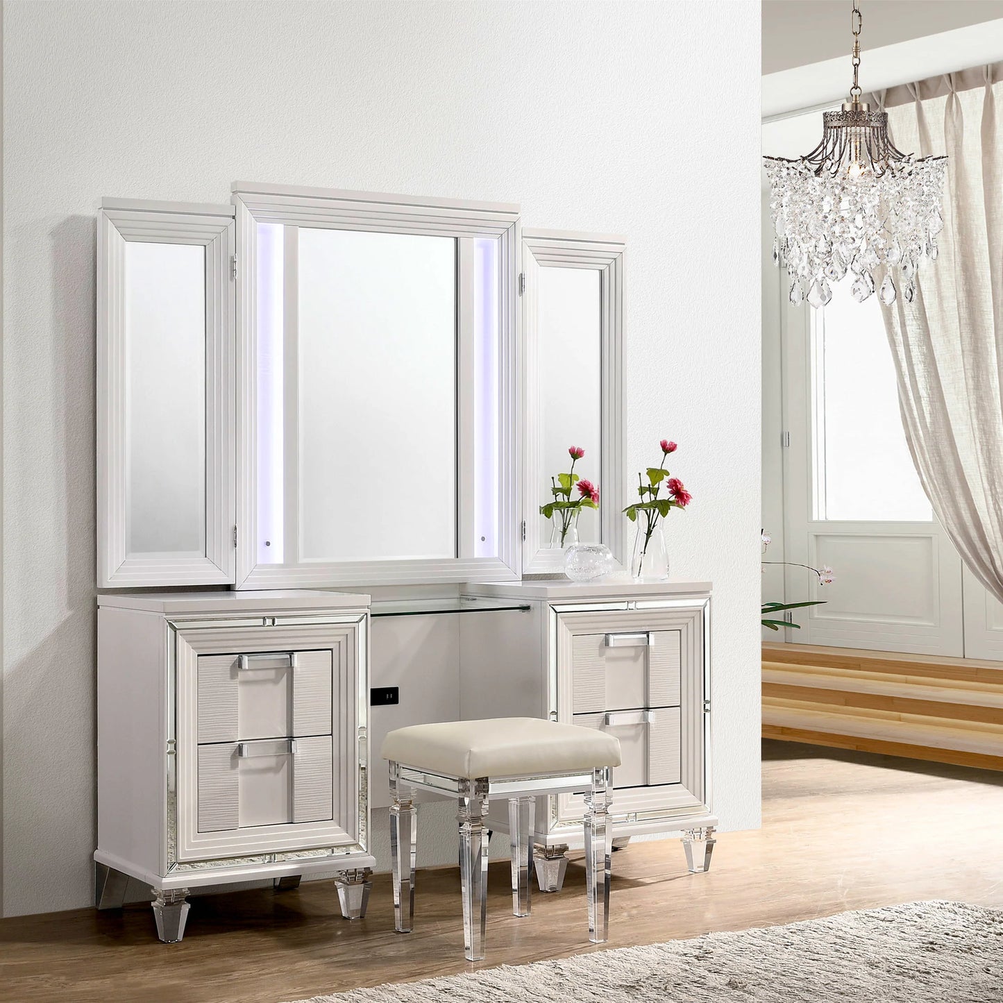 TWENTY NINE VANITY WHITE